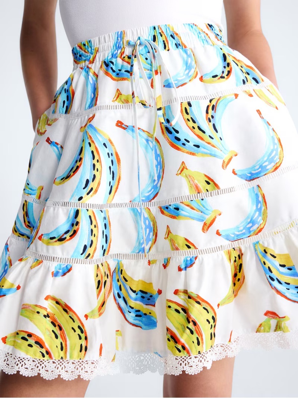 White Banana Print Tiered Mini SkirtFree Assembly banana print skirt M NWT